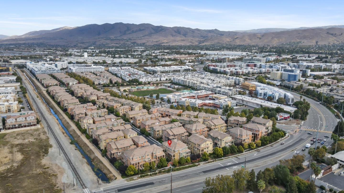 Detail Gallery Image 53 of 59 For 160 Currlin Cir, Milpitas,  CA 95035 - 3 Beds | 3 Baths