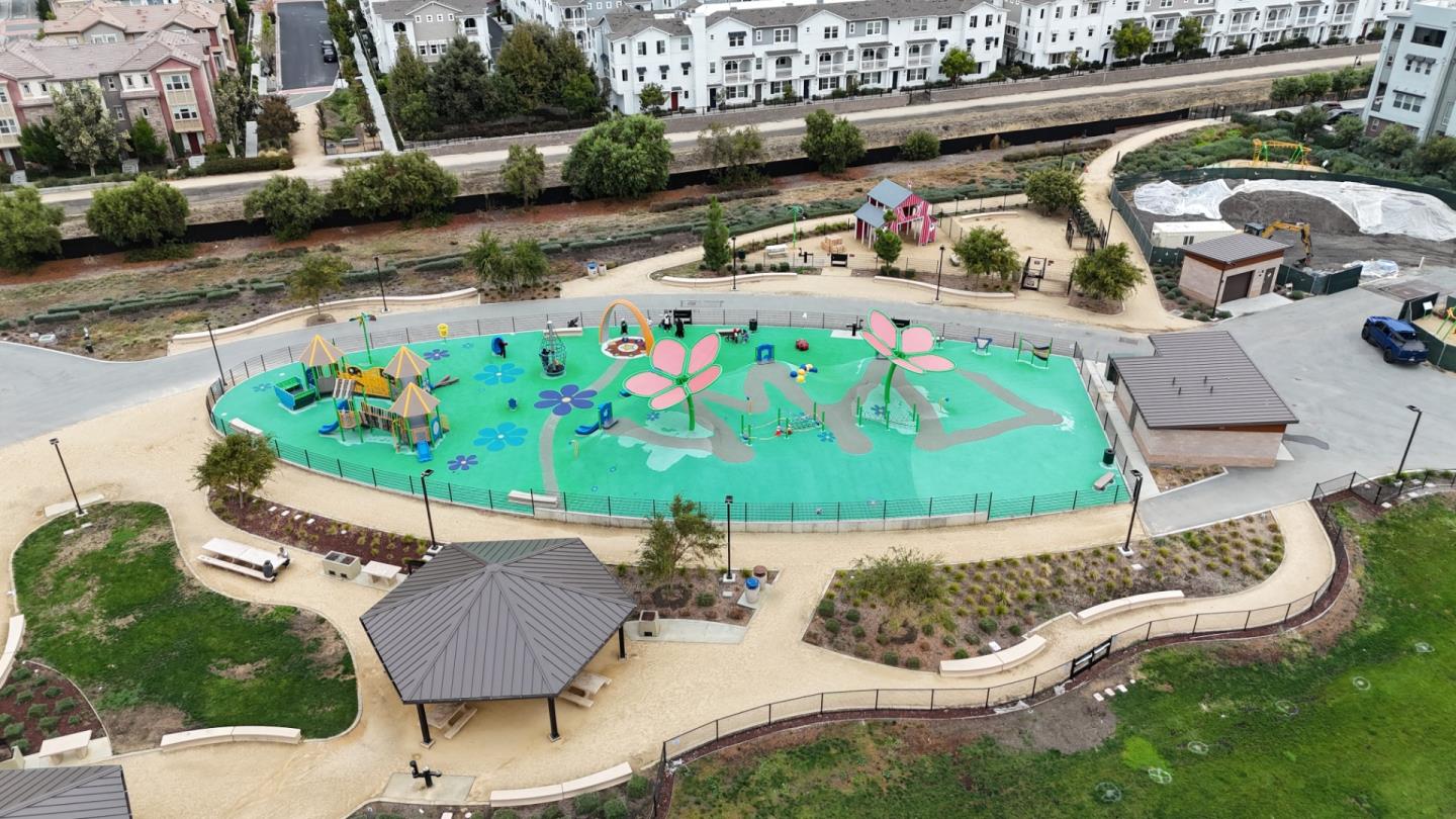 Detail Gallery Image 57 of 59 For 160 Currlin Cir, Milpitas,  CA 95035 - 3 Beds | 3 Baths