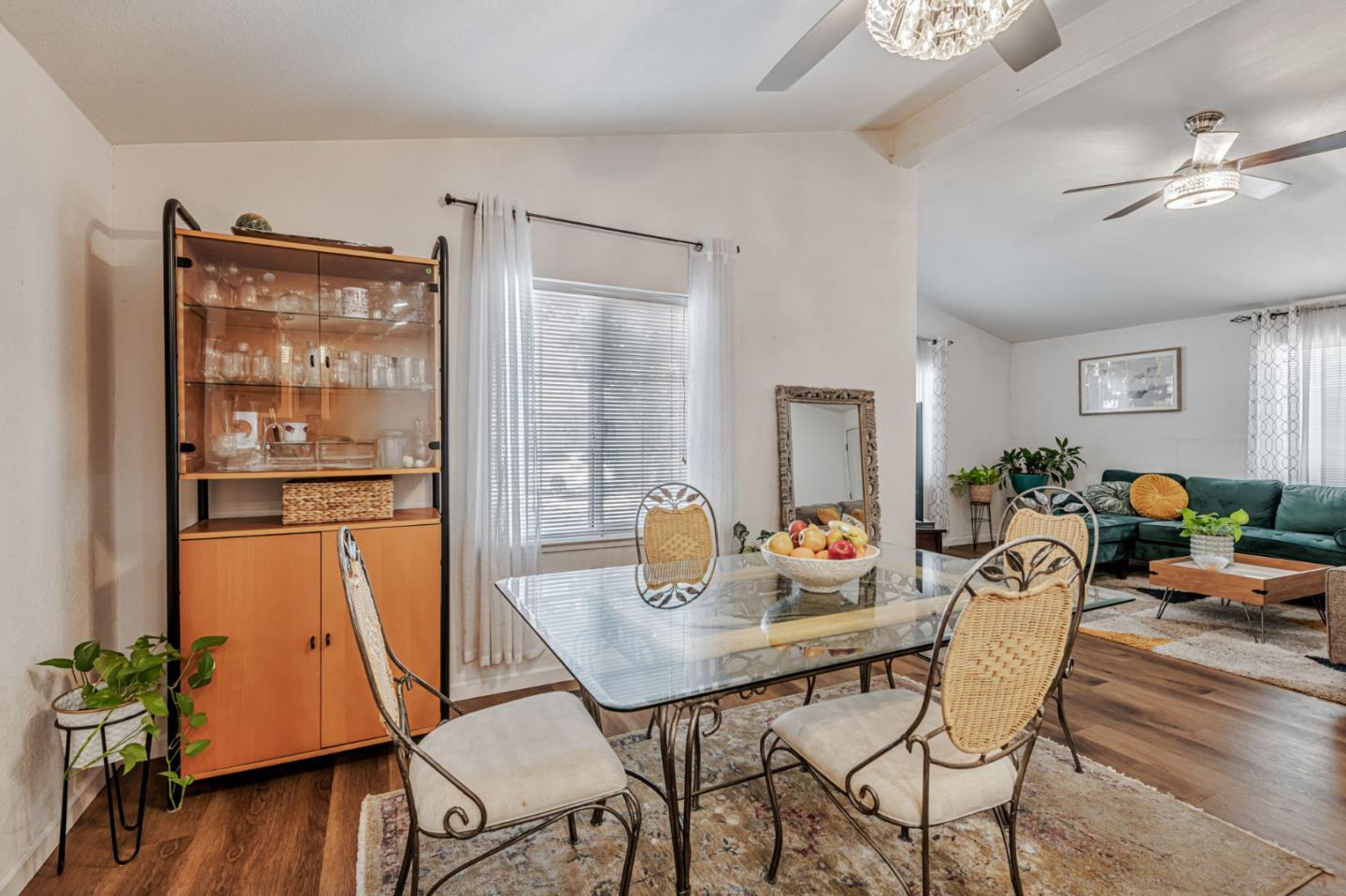 Detail Gallery Image 15 of 46 For 1580 Balein Ct #14,  Hayward,  CA 94544 - 3 Beds | 2 Baths