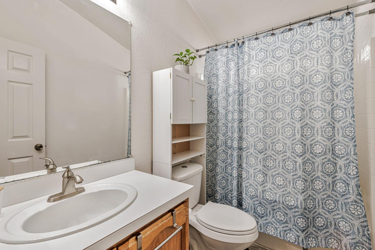 Detail Gallery Image 29 of 46 For 1580 Balein Ct #14,  Hayward,  CA 94544 - 3 Beds | 2 Baths