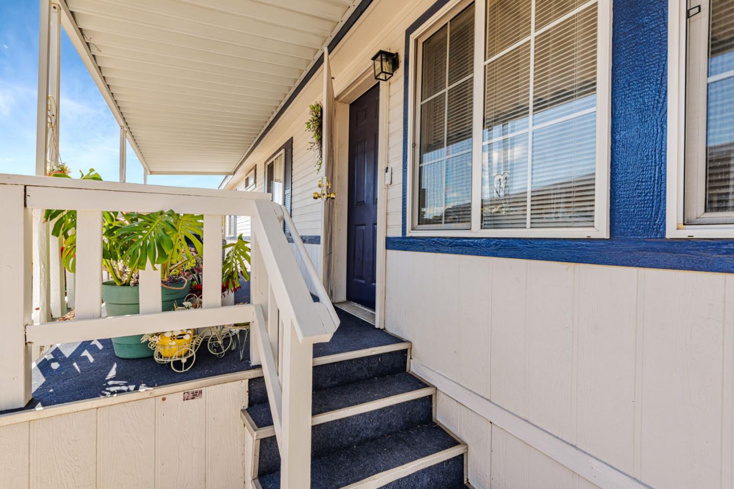 Detail Gallery Image 3 of 46 For 1580 Balein Ct #14,  Hayward,  CA 94544 - 3 Beds | 2 Baths