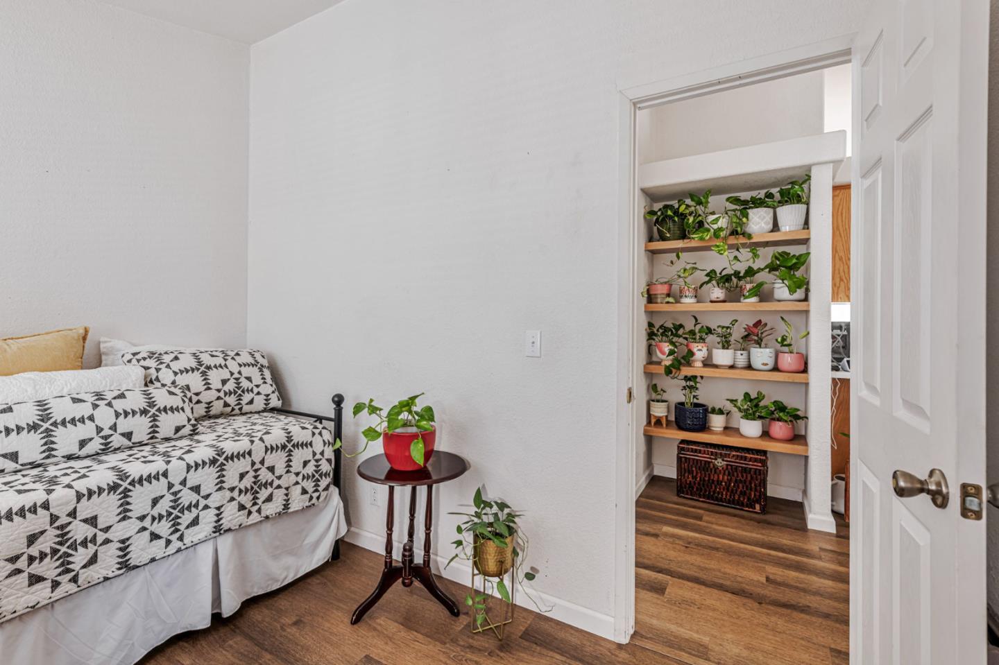 Detail Gallery Image 32 of 46 For 1580 Balein Ct #14,  Hayward,  CA 94544 - 3 Beds | 2 Baths