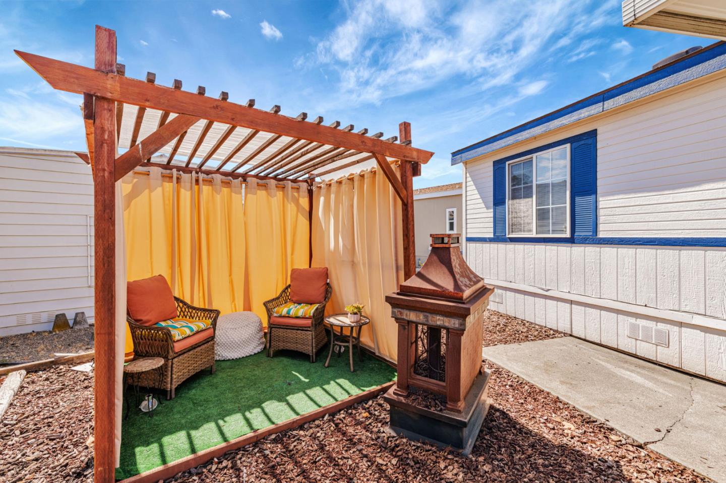 Detail Gallery Image 34 of 46 For 1580 Balein Ct #14,  Hayward,  CA 94544 - 3 Beds | 2 Baths