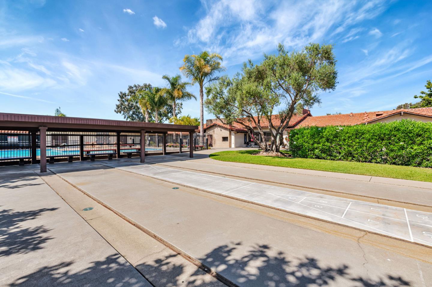 Detail Gallery Image 43 of 46 For 1580 Balein Ct #14,  Hayward,  CA 94544 - 3 Beds | 2 Baths