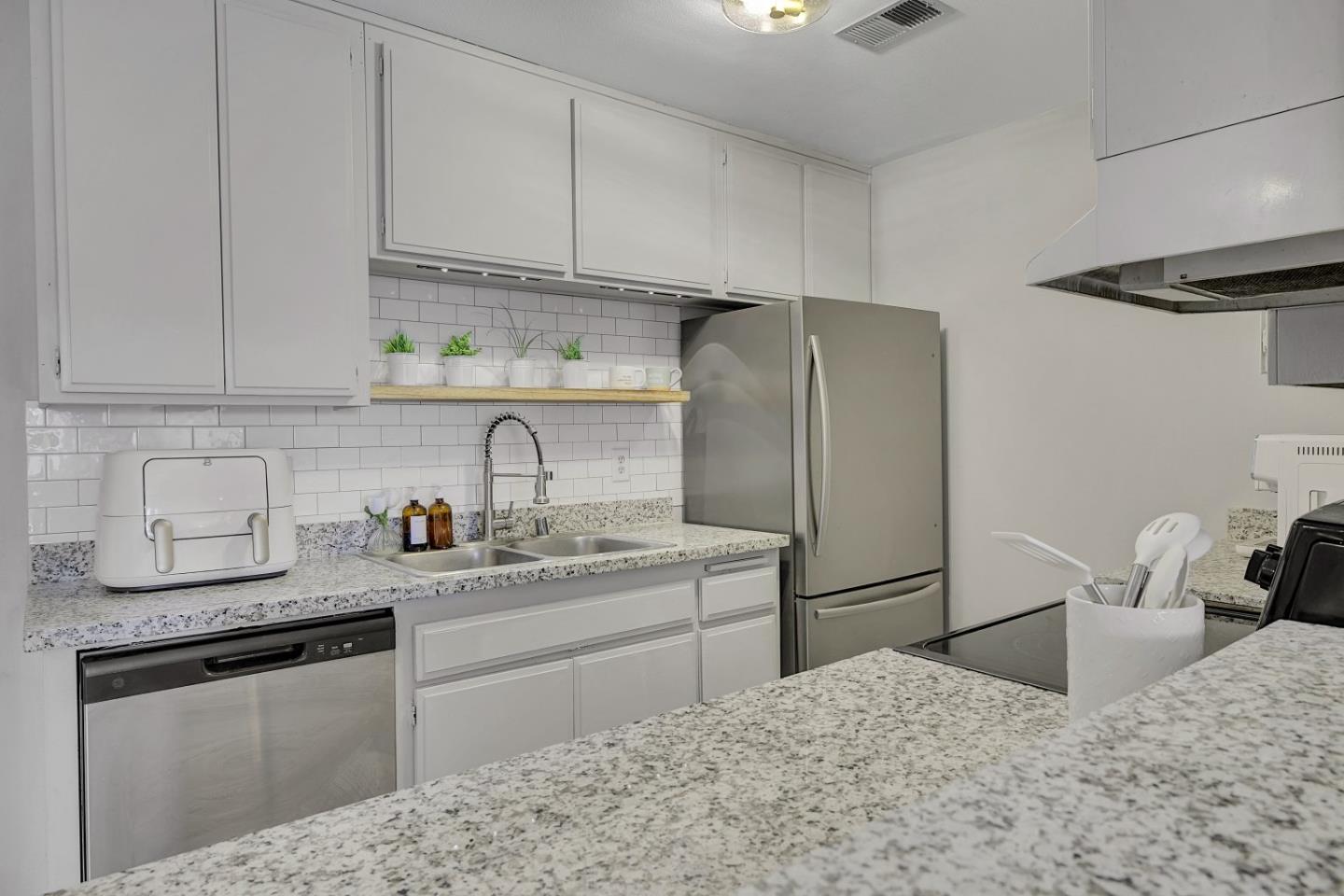 Detail Gallery Image 17 of 31 For 247 N Capitol Ave #235,  San Jose,  CA 95127 - 1 Beds | 1 Baths