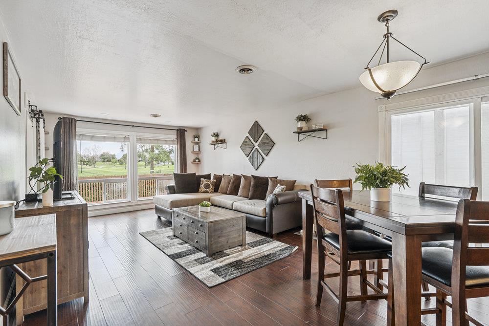 Detail Gallery Image 17 of 49 For 296 Ridgemark Dr, Hollister,  CA 95023 - 2 Beds | 2 Baths