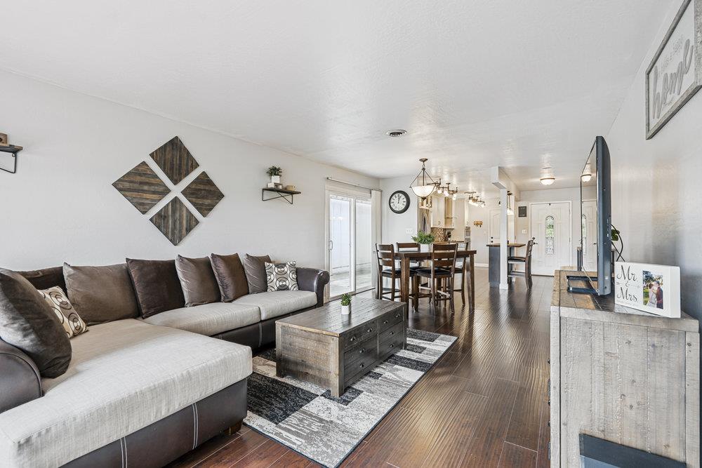 Detail Gallery Image 18 of 49 For 296 Ridgemark Dr, Hollister,  CA 95023 - 2 Beds | 2 Baths