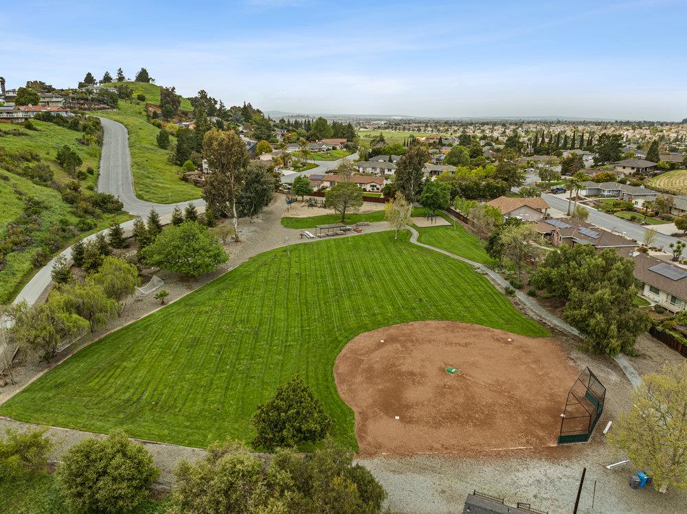 Detail Gallery Image 46 of 49 For 296 Ridgemark Dr, Hollister,  CA 95023 - 2 Beds | 2 Baths