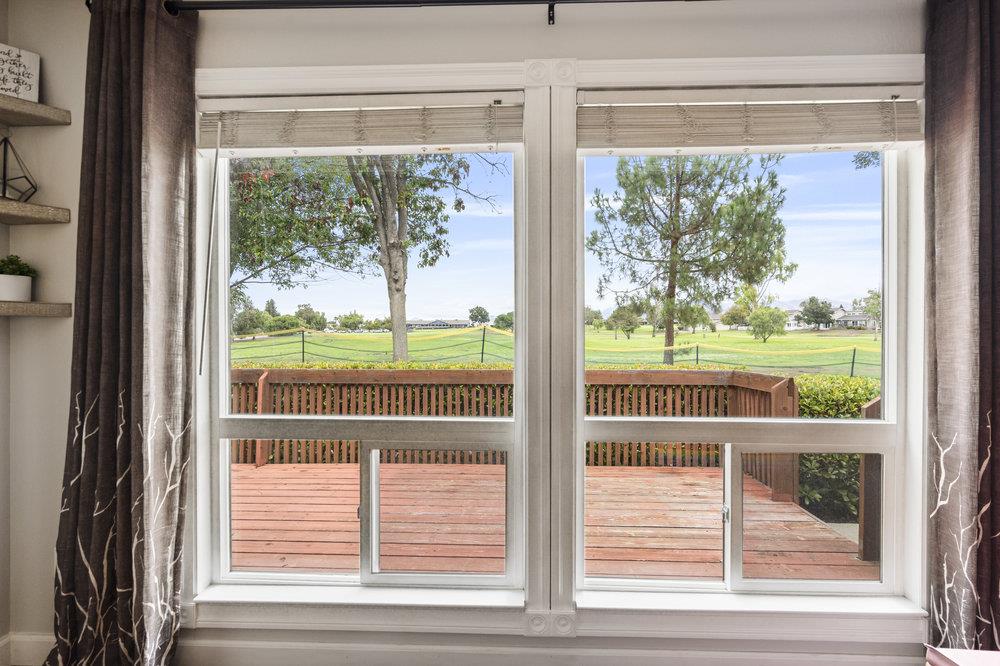 Detail Gallery Image 8 of 49 For 296 Ridgemark Dr, Hollister,  CA 95023 - 2 Beds | 2 Baths