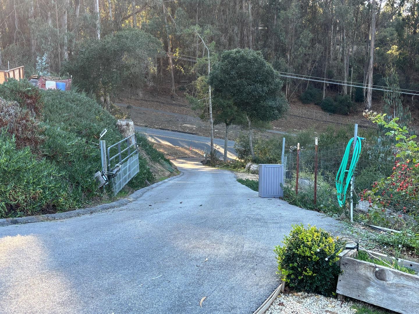 Detail Gallery Image 2 of 9 For 809 Maher Rd, Royal Oaks,  CA 95076 - 3 Beds | 2 Baths