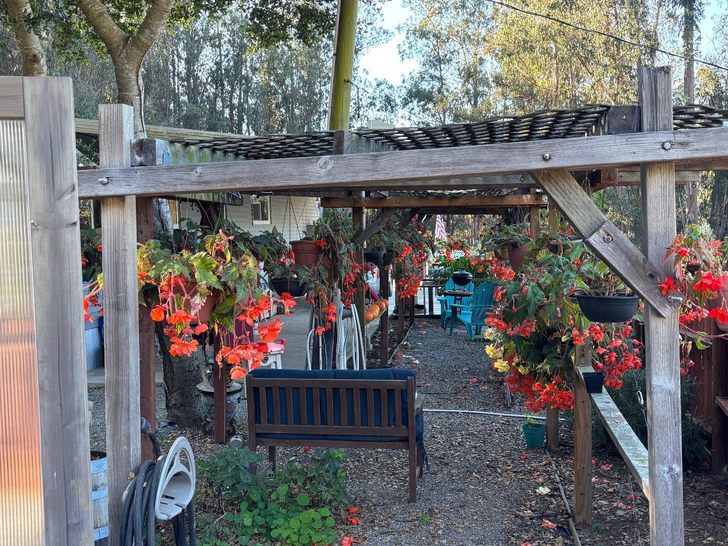 Detail Gallery Image 5 of 9 For 809 Maher Rd, Royal Oaks,  CA 95076 - 3 Beds | 2 Baths