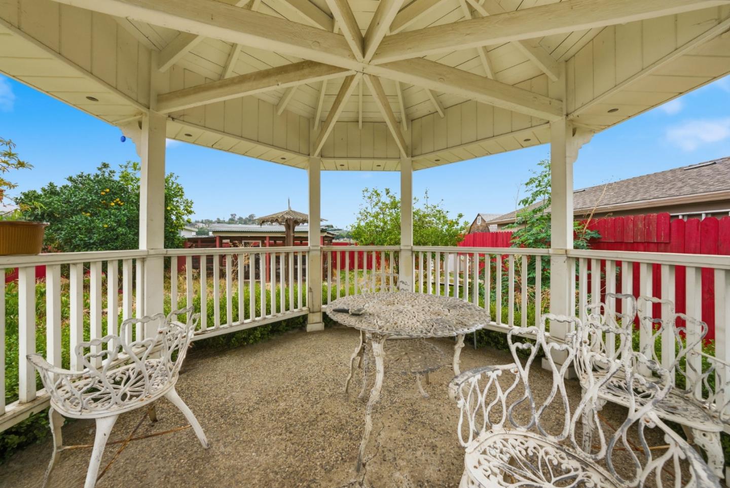 Detail Gallery Image 10 of 34 For 236 S Claremont Ave, San Jose,  CA 95127 - 3 Beds | 2 Baths