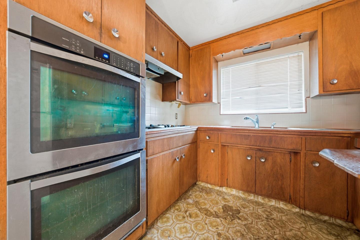 Detail Gallery Image 26 of 34 For 236 S Claremont Ave, San Jose,  CA 95127 - 3 Beds | 2 Baths