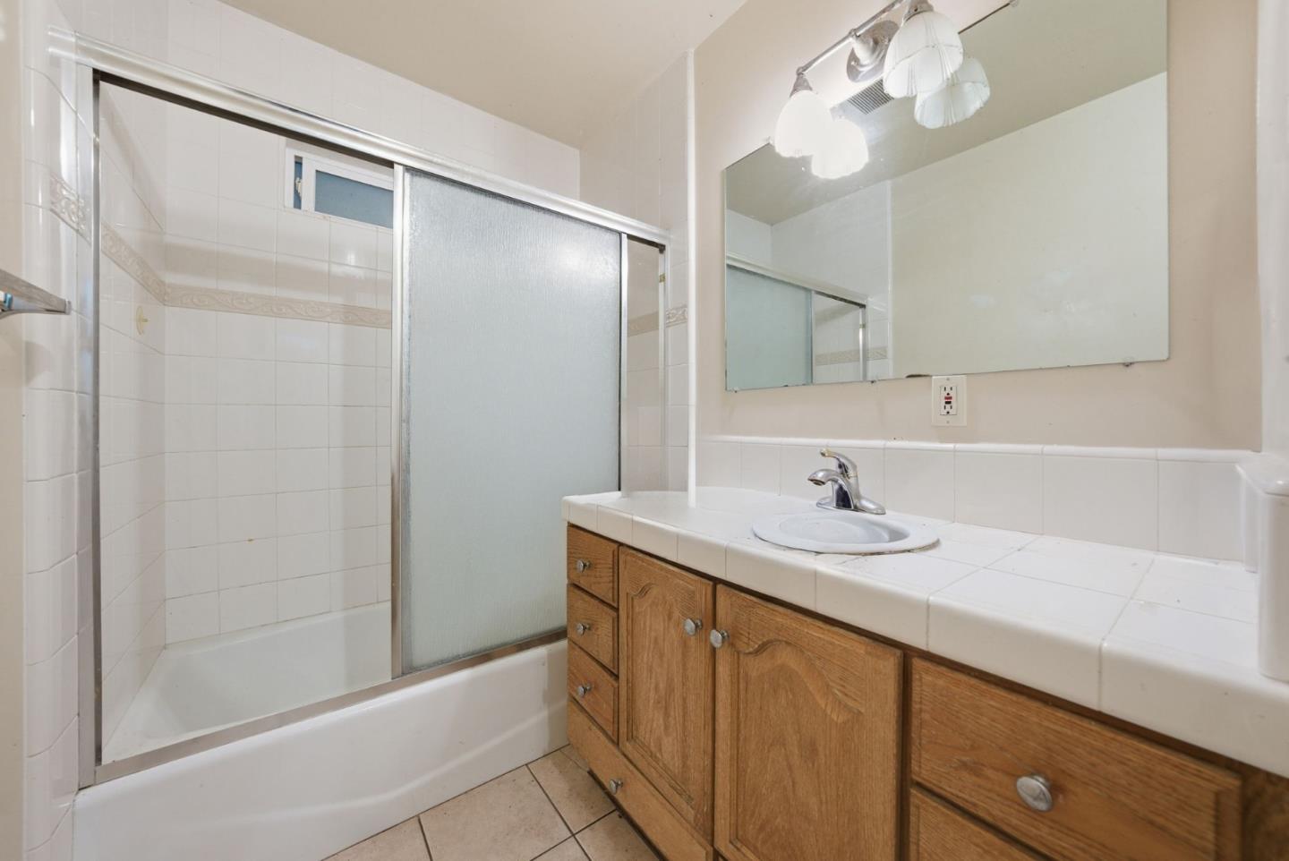 Detail Gallery Image 6 of 34 For 236 S Claremont Ave, San Jose,  CA 95127 - 3 Beds | 2 Baths