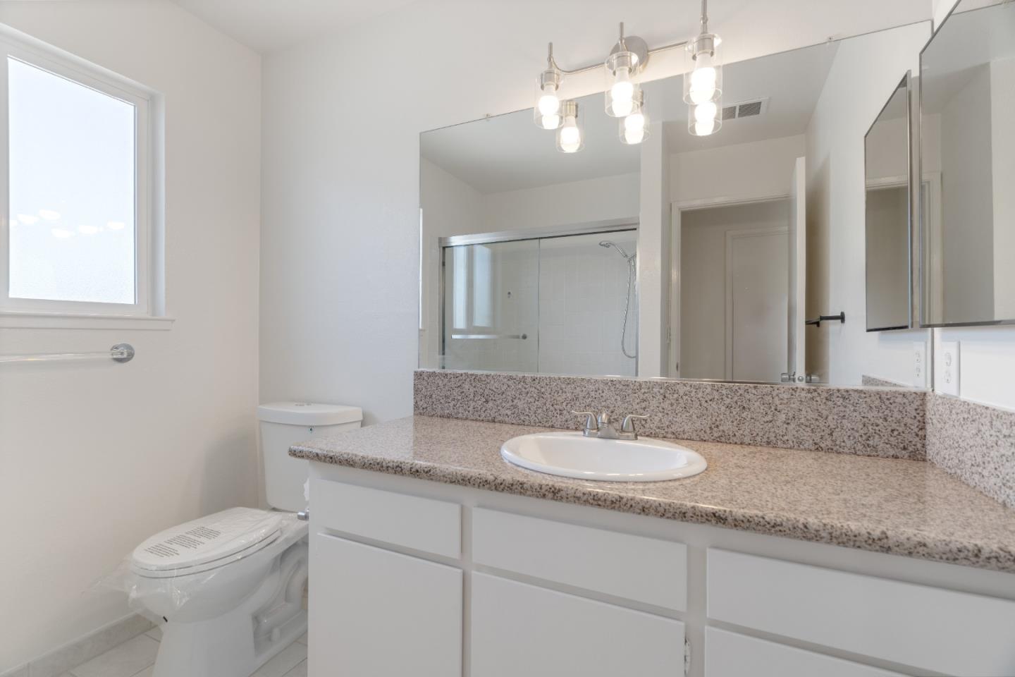 Detail Gallery Image 13 of 21 For 1155 Granada St, Vallejo,  CA 94591 - 4 Beds | 3 Baths