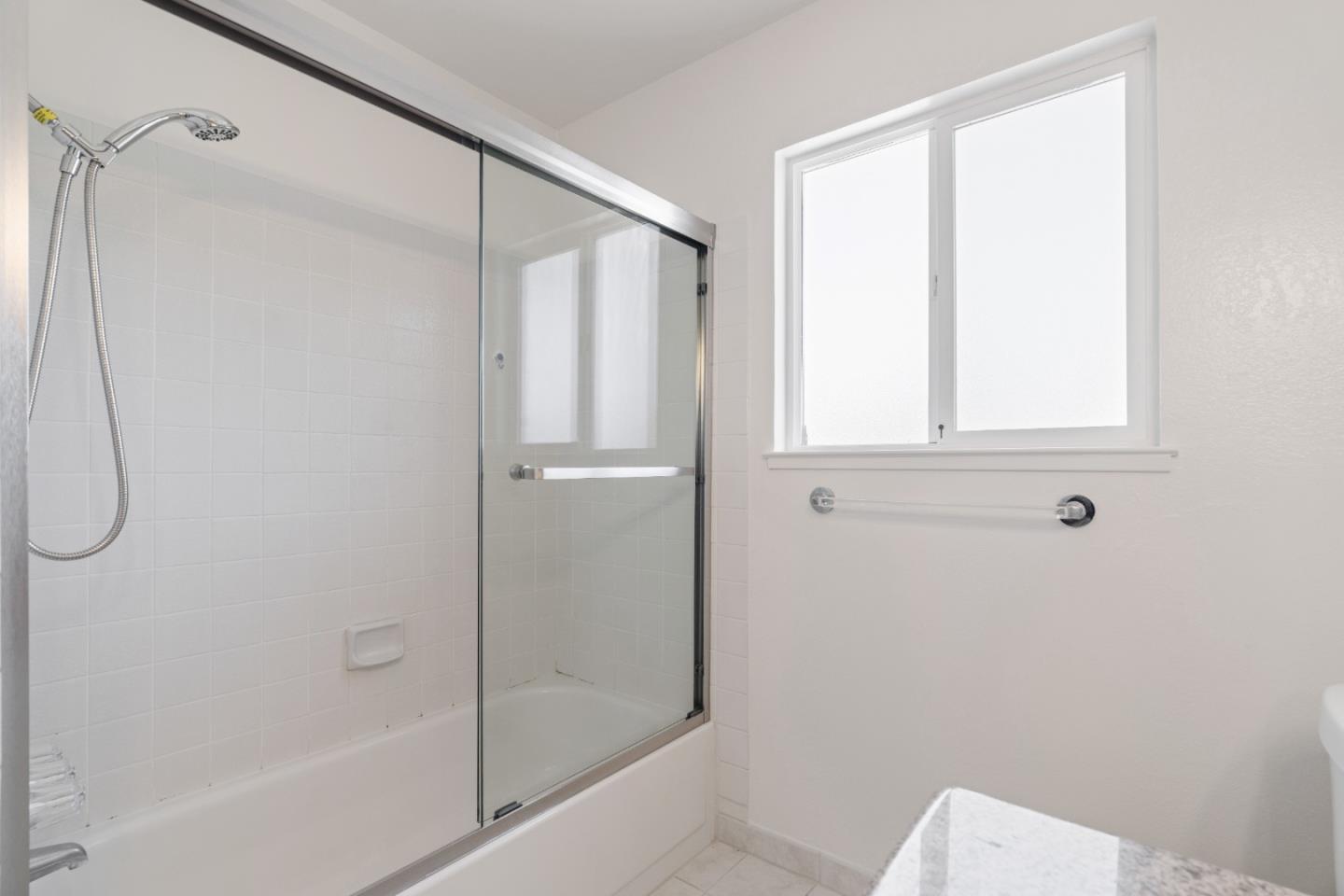 Detail Gallery Image 14 of 21 For 1155 Granada St, Vallejo,  CA 94591 - 4 Beds | 3 Baths