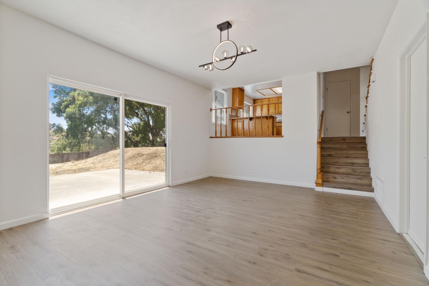 Detail Gallery Image 8 of 21 For 1155 Granada St, Vallejo,  CA 94591 - 4 Beds | 3 Baths