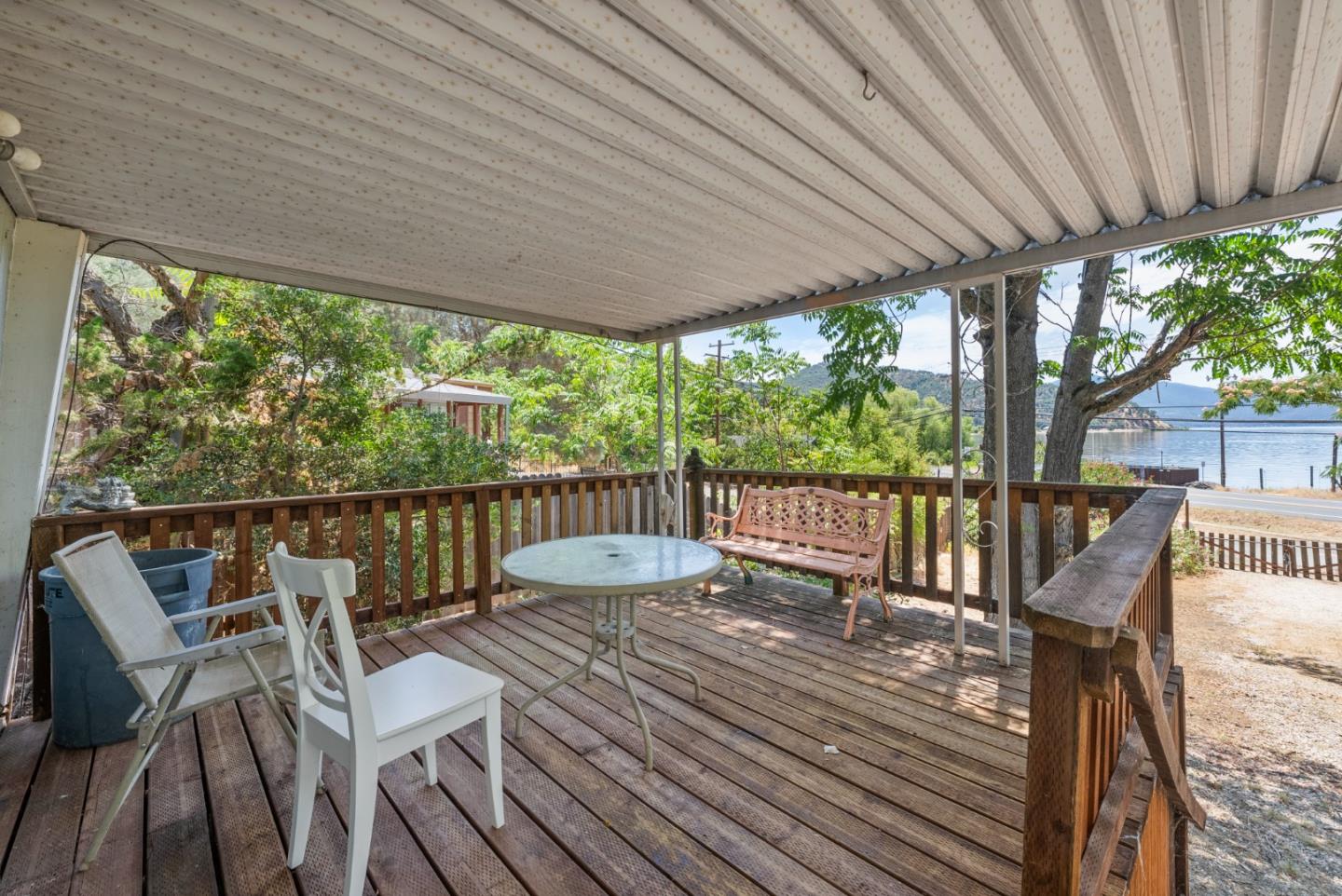 Detail Gallery Image 2 of 40 For 6726 Lakeshore Blvd, Lucerne,  CA 95458 - 3 Beds | 1 Baths