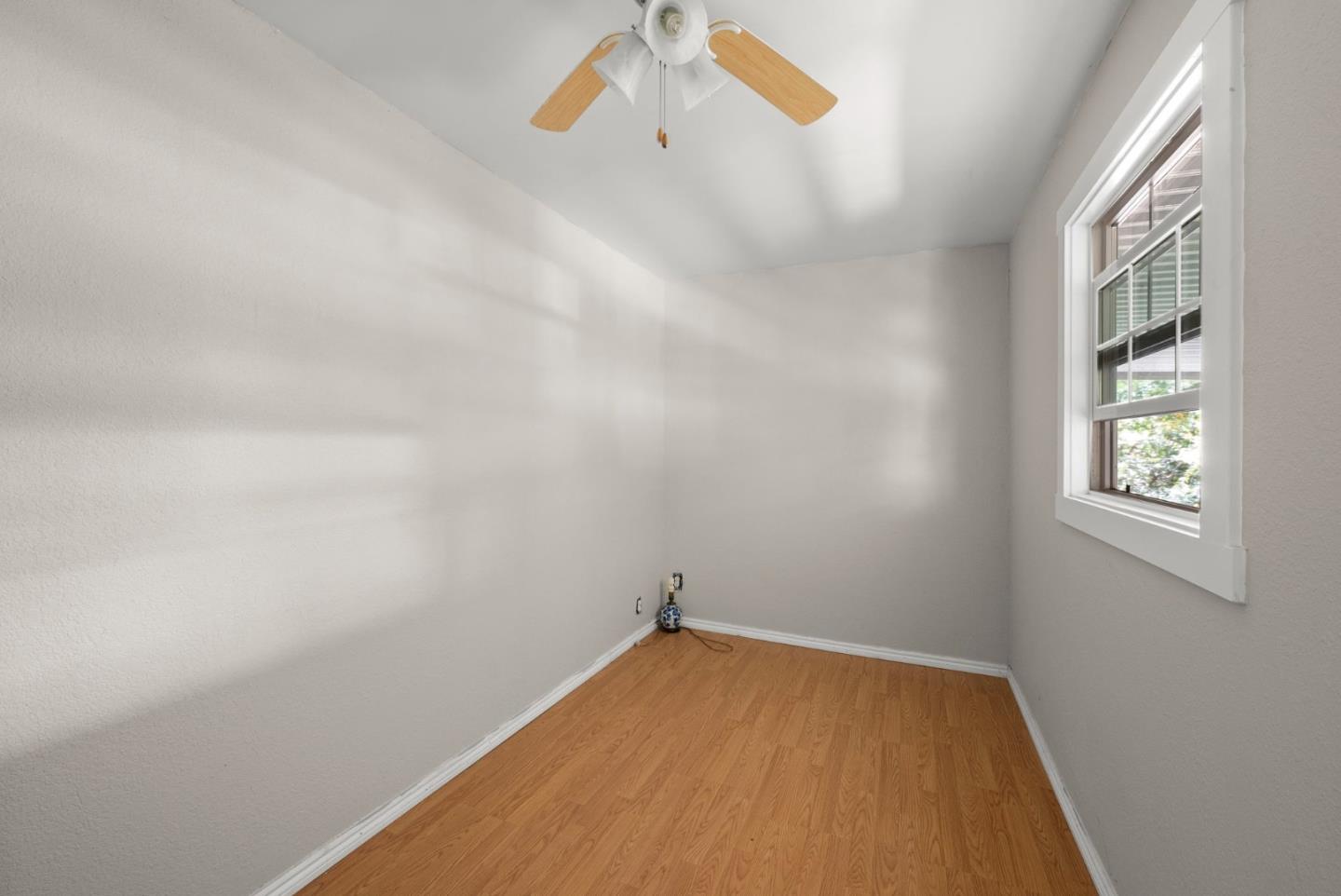 Detail Gallery Image 21 of 40 For 6726 Lakeshore Blvd, Lucerne,  CA 95458 - 3 Beds | 1 Baths