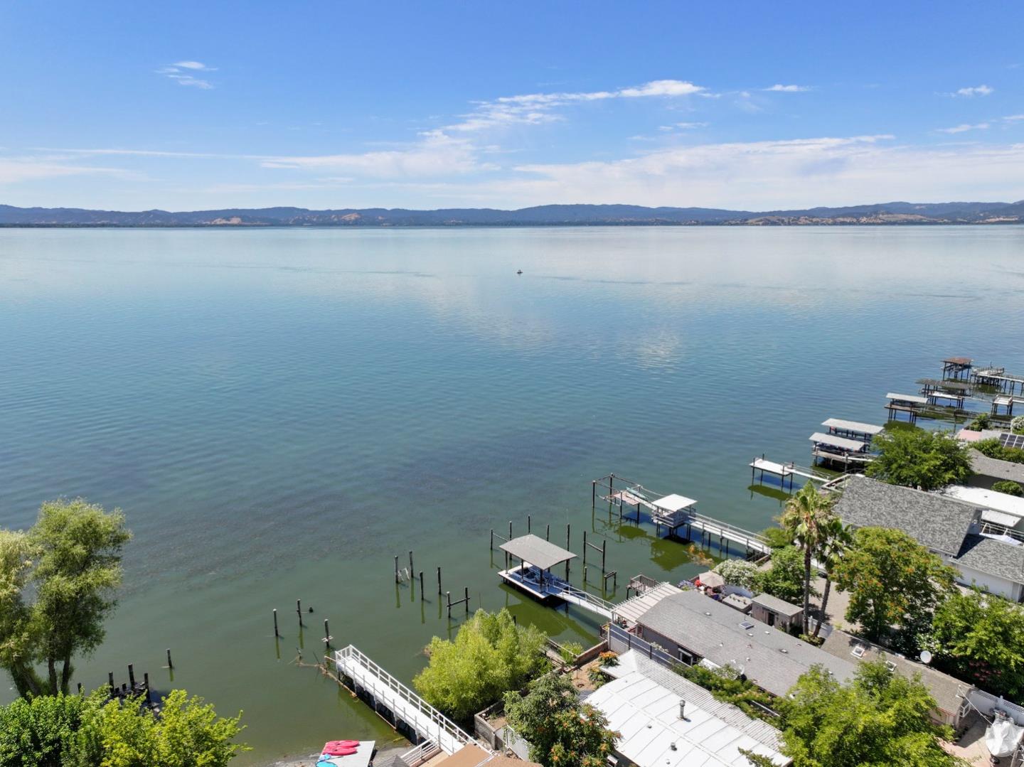 Detail Gallery Image 6 of 40 For 6726 Lakeshore Blvd, Lucerne,  CA 95458 - 3 Beds | 1 Baths