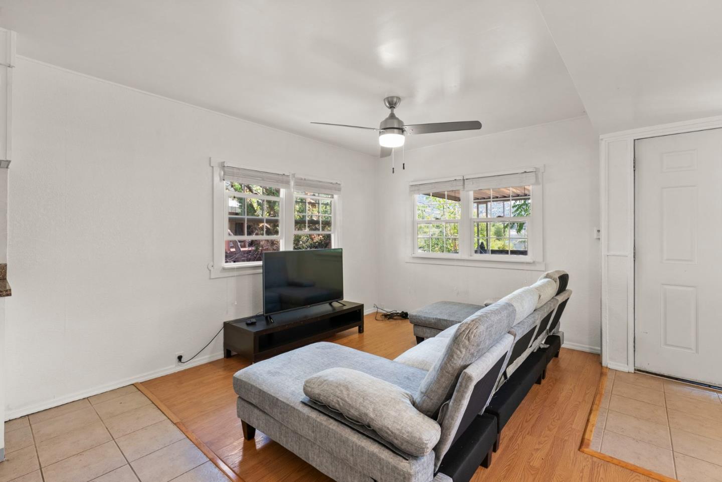 Detail Gallery Image 9 of 40 For 6726 Lakeshore Blvd, Lucerne,  CA 95458 - 3 Beds | 1 Baths