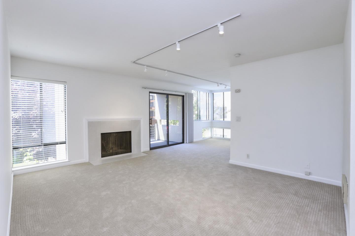 Detail Gallery Image 7 of 29 For 916 Beach Park Blvd #67,  Foster City,  CA 94404 - 3 Beds | 2 Baths