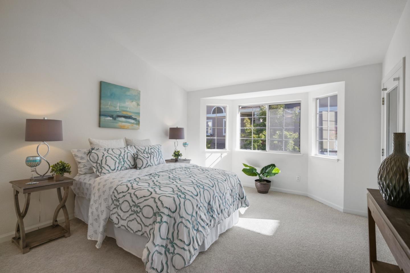 Detail Gallery Image 5 of 13 For 5981 Lake Hennessy Ct, San Jose,  CA 95123 - 2 Beds | 2 Baths