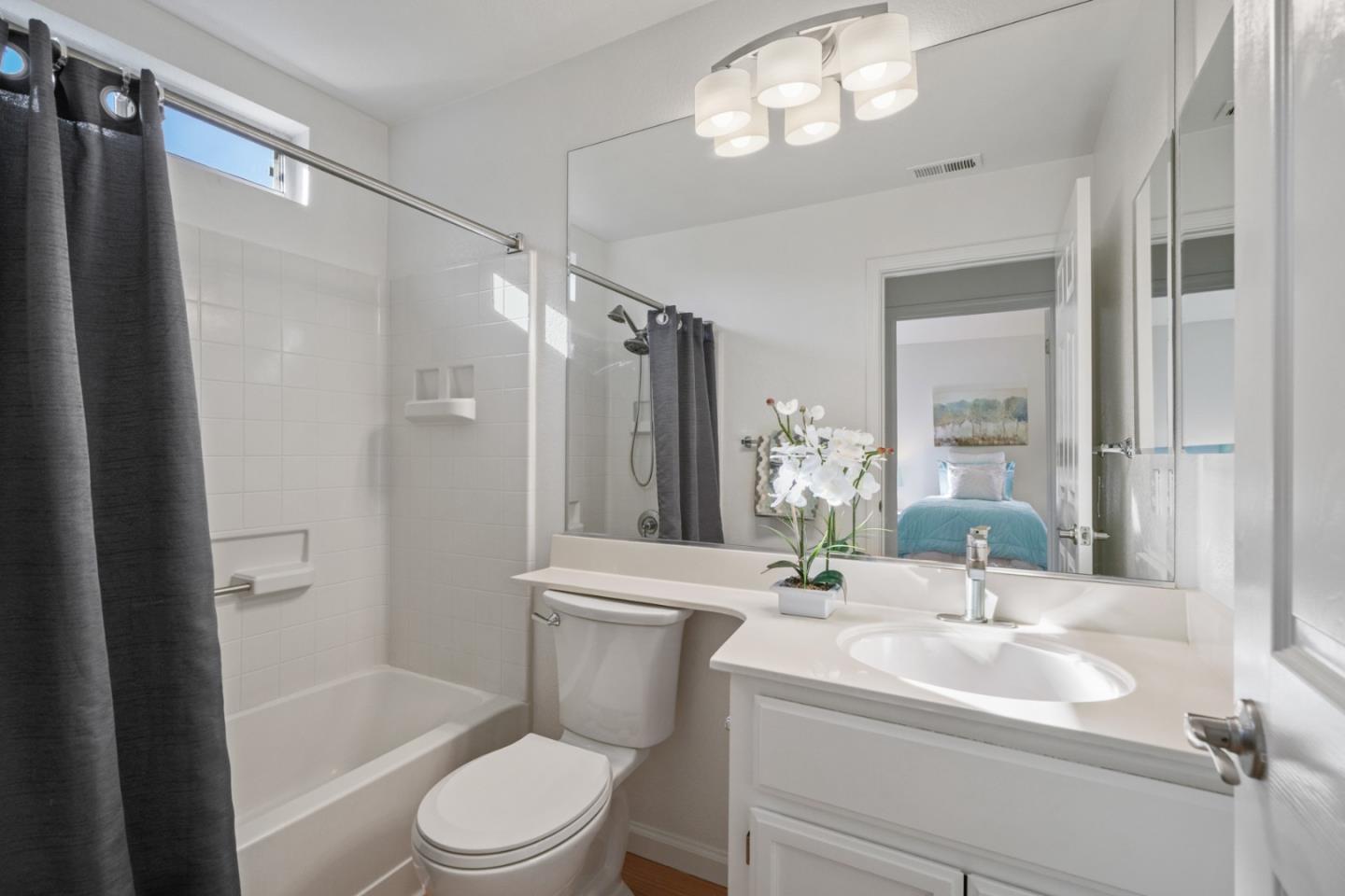 Detail Gallery Image 9 of 13 For 5981 Lake Hennessy Ct, San Jose,  CA 95123 - 2 Beds | 2 Baths