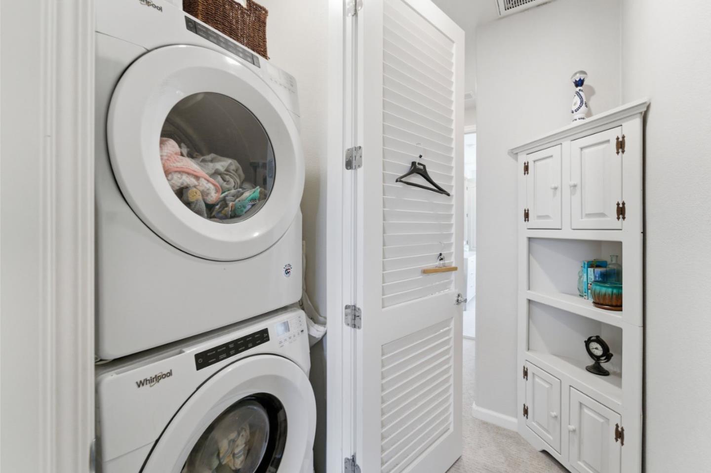 Detail Gallery Image 11 of 31 For 1206 California Cir, Milpitas,  CA 95035 - 2 Beds | 2/1 Baths