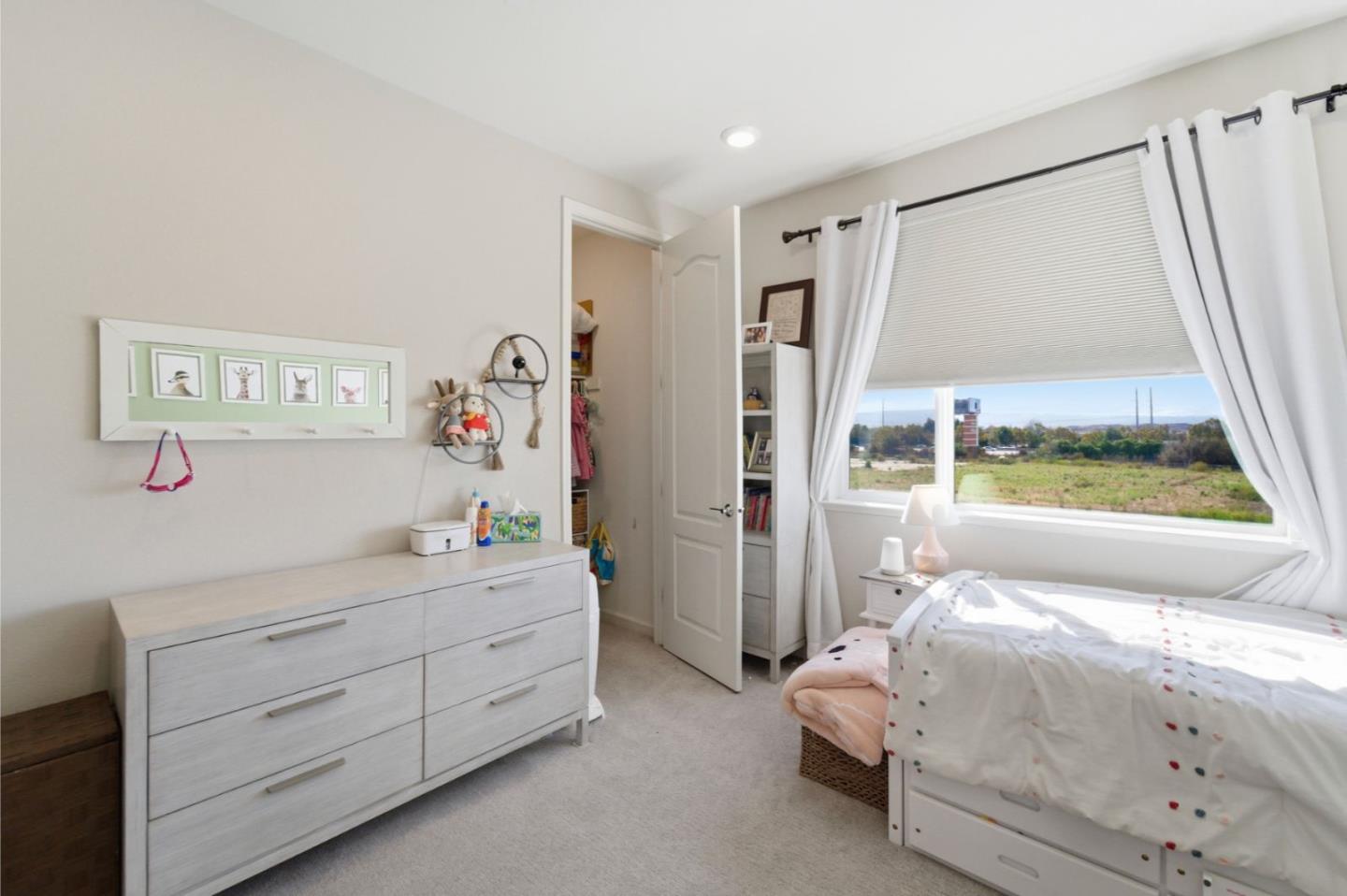 Detail Gallery Image 16 of 31 For 1206 California Cir, Milpitas,  CA 95035 - 2 Beds | 2/1 Baths