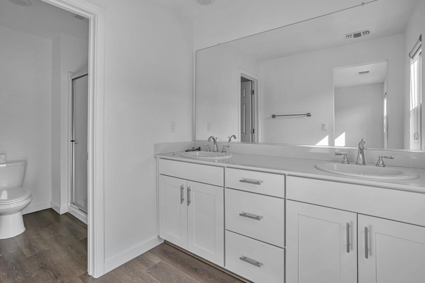 Detail Gallery Image 11 of 14 For 3019 Magical Walk, Sacramento,  CA 95835 - 3 Beds | 2/1 Baths