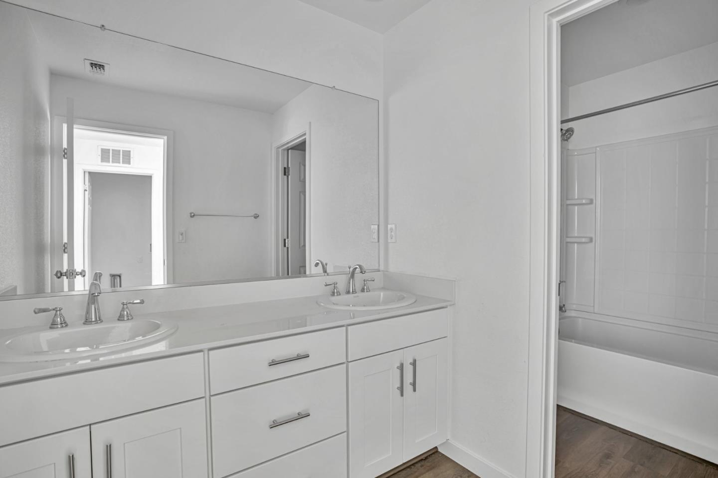 Detail Gallery Image 12 of 14 For 3019 Magical Walk, Sacramento,  CA 95835 - 3 Beds | 2/1 Baths