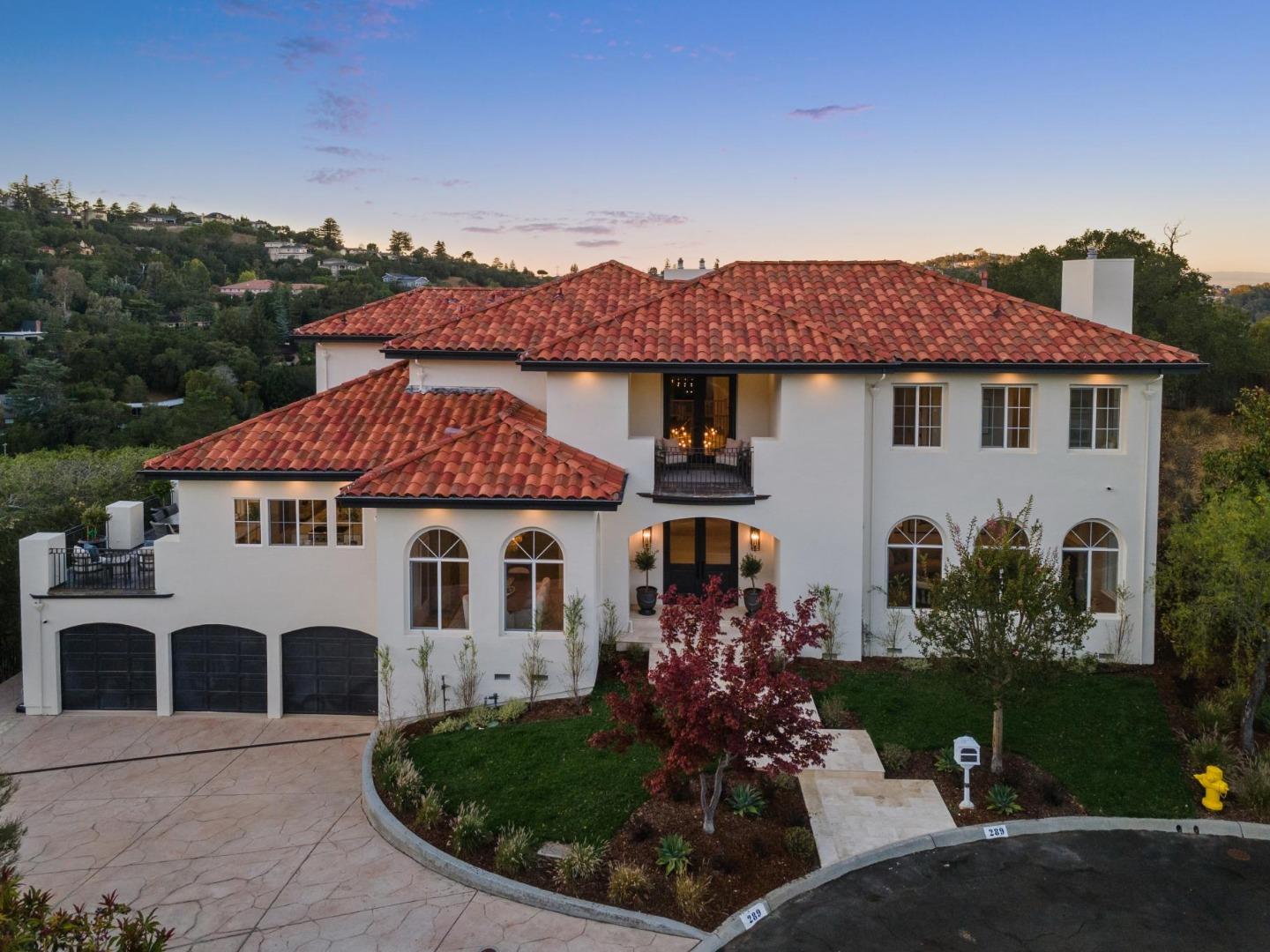 Detail Gallery Image 4 of 72 For 289 Kings Ct, San Carlos,  CA 94070 - 4 Beds | 3/1 Baths