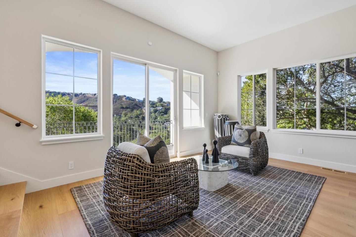 Detail Gallery Image 52 of 72 For 289 Kings Ct, San Carlos,  CA 94070 - 4 Beds | 3/1 Baths