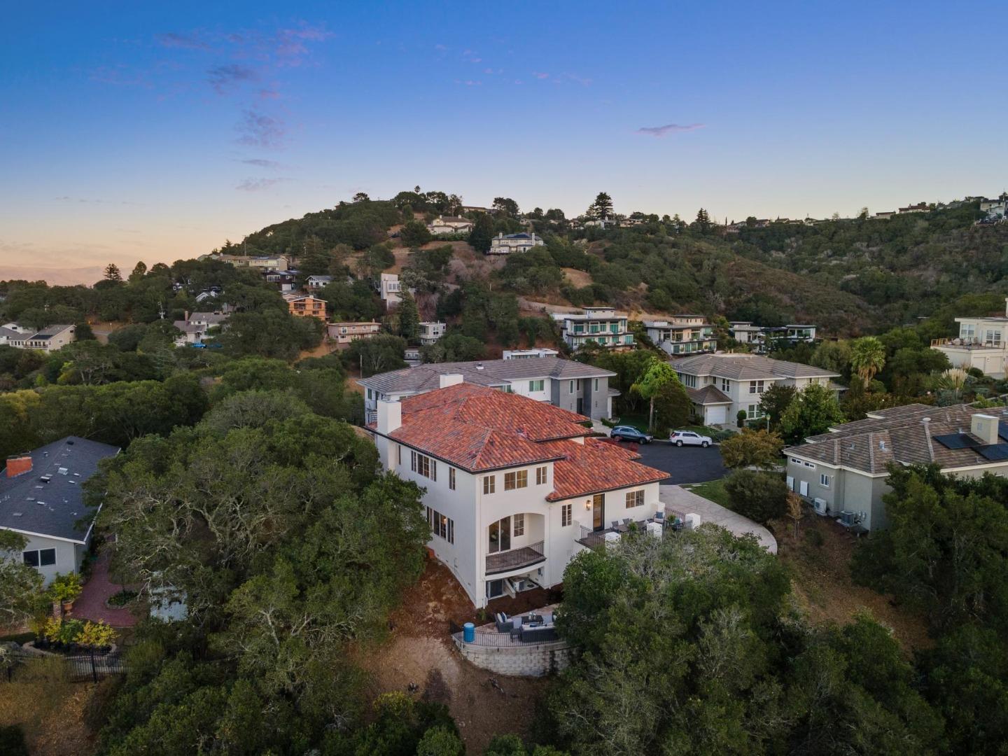 Detail Gallery Image 8 of 72 For 289 Kings Ct, San Carlos,  CA 94070 - 4 Beds | 3/1 Baths