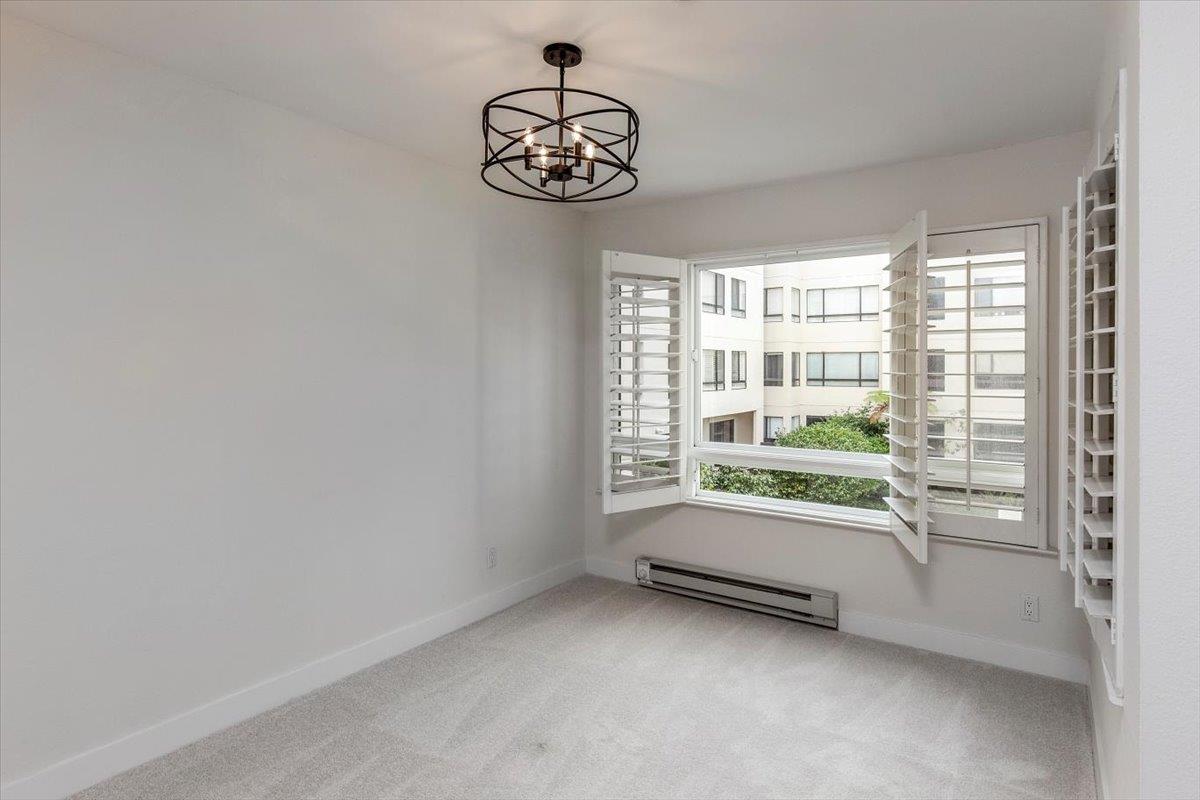 Detail Gallery Image 12 of 28 For 410 Sheridan Ave #227,  Palo Alto,  CA 94306 - 2 Beds | 2 Baths