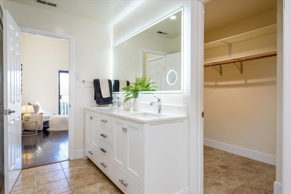 Detail Gallery Image 16 of 26 For 3647 Jefferson Ave, Redwood City,  CA 94062 - 3 Beds | 2 Baths