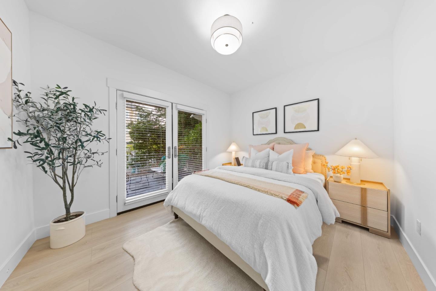 Detail Gallery Image 11 of 28 For 856 Sycamore Loop, Mountain View,  CA 94043 - 4 Beds | 3/1 Baths