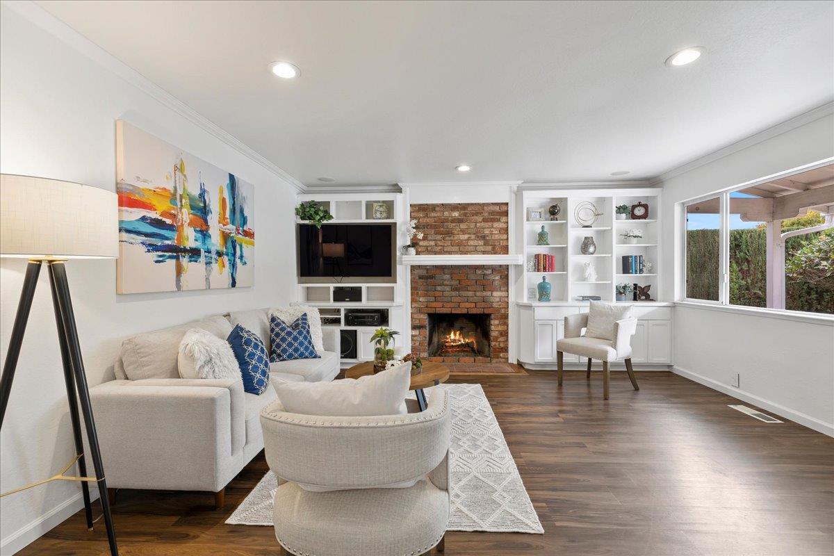 Detail Gallery Image 6 of 26 For 1957 Wilfred Way, San Jose,  CA 95124 - 3 Beds | 2 Baths