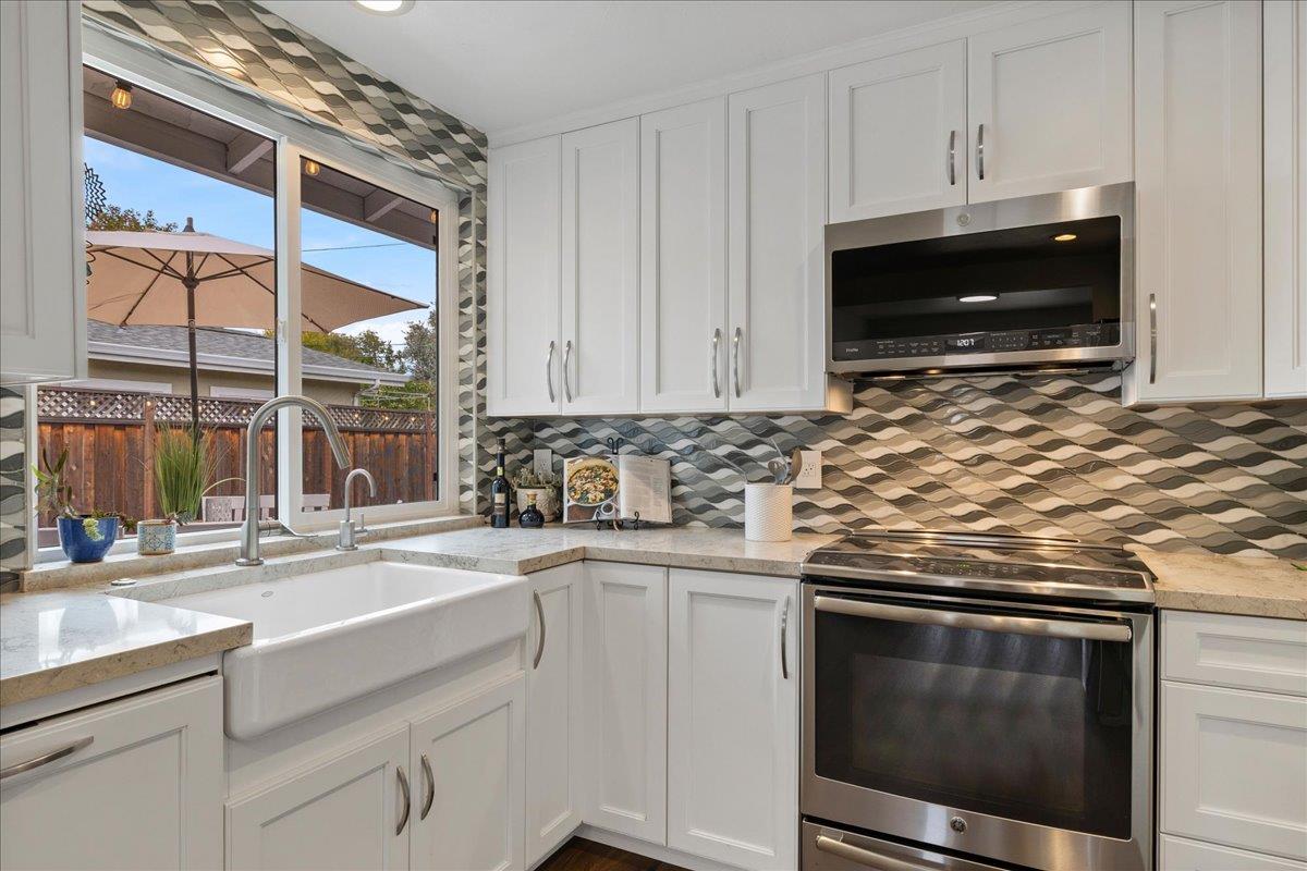 Detail Gallery Image 8 of 26 For 1957 Wilfred Way, San Jose,  CA 95124 - 3 Beds | 2 Baths