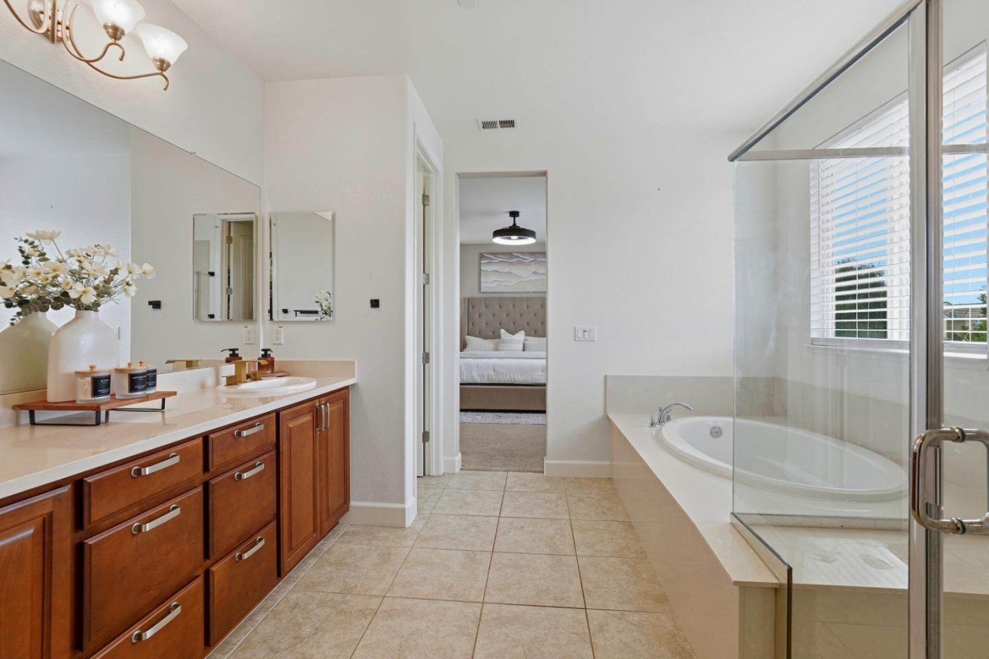 Detail Gallery Image 25 of 43 For 264 Windsong Way, Gilroy,  CA 95020 - 4 Beds | 3 Baths