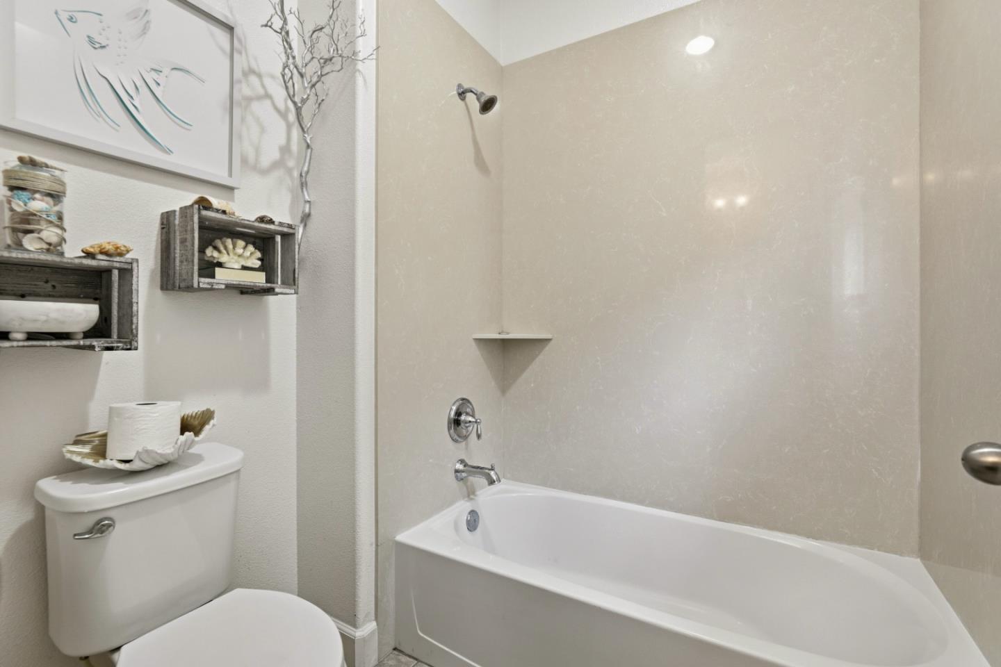 Detail Gallery Image 31 of 43 For 264 Windsong Way, Gilroy,  CA 95020 - 4 Beds | 3 Baths