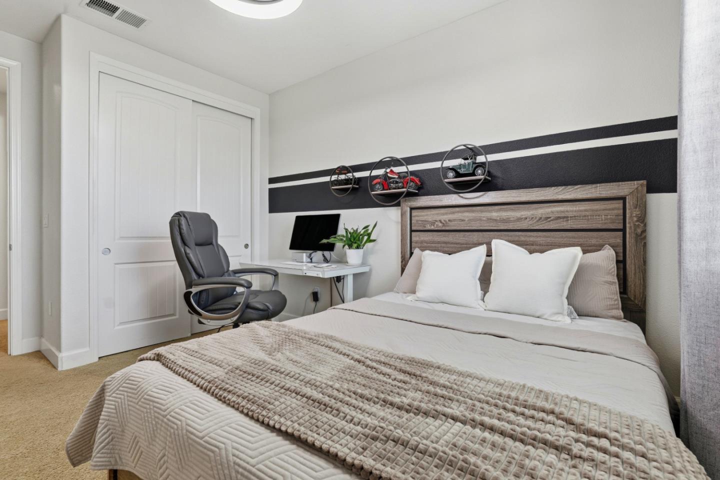 Detail Gallery Image 32 of 43 For 264 Windsong Way, Gilroy,  CA 95020 - 4 Beds | 3 Baths