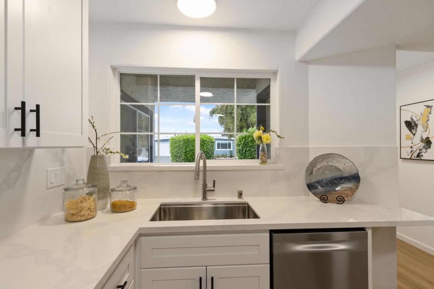 Detail Gallery Image 11 of 48 For 42932 Peachwood St, Fremont,  CA 94538 - 6 Beds | 5 Baths