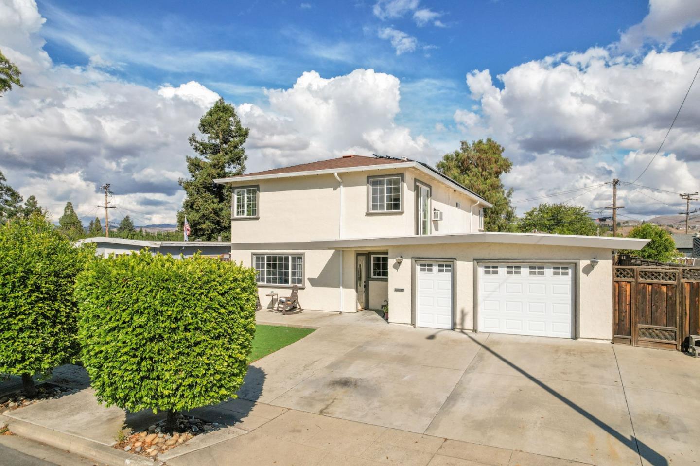 Detail Gallery Image 2 of 48 For 42932 Peachwood St, Fremont,  CA 94538 - 6 Beds | 5 Baths