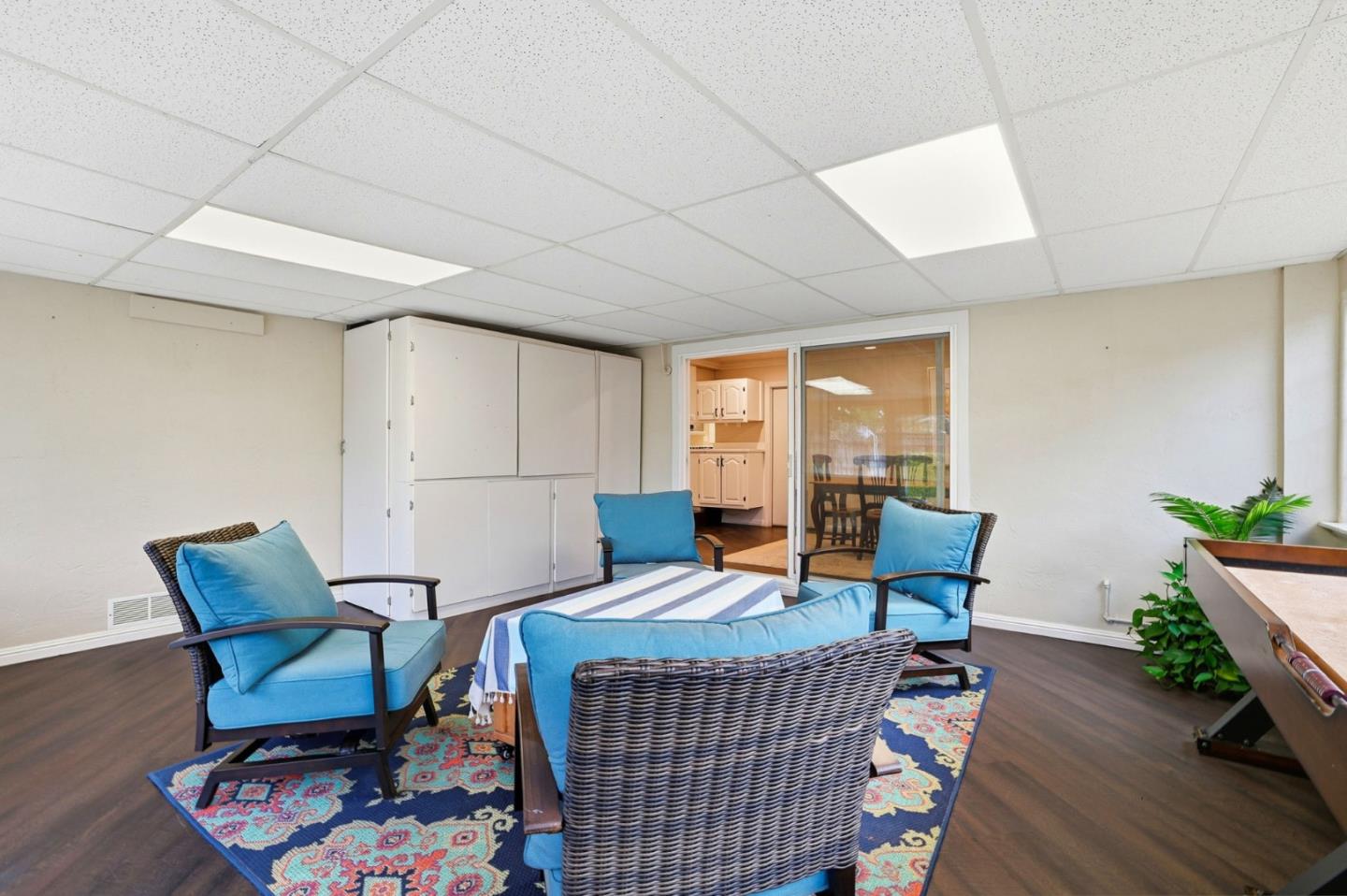 Detail Gallery Image 18 of 38 For 221 Seabiscuit Dr, San Jose,  CA 95111 - 3 Beds | 2 Baths