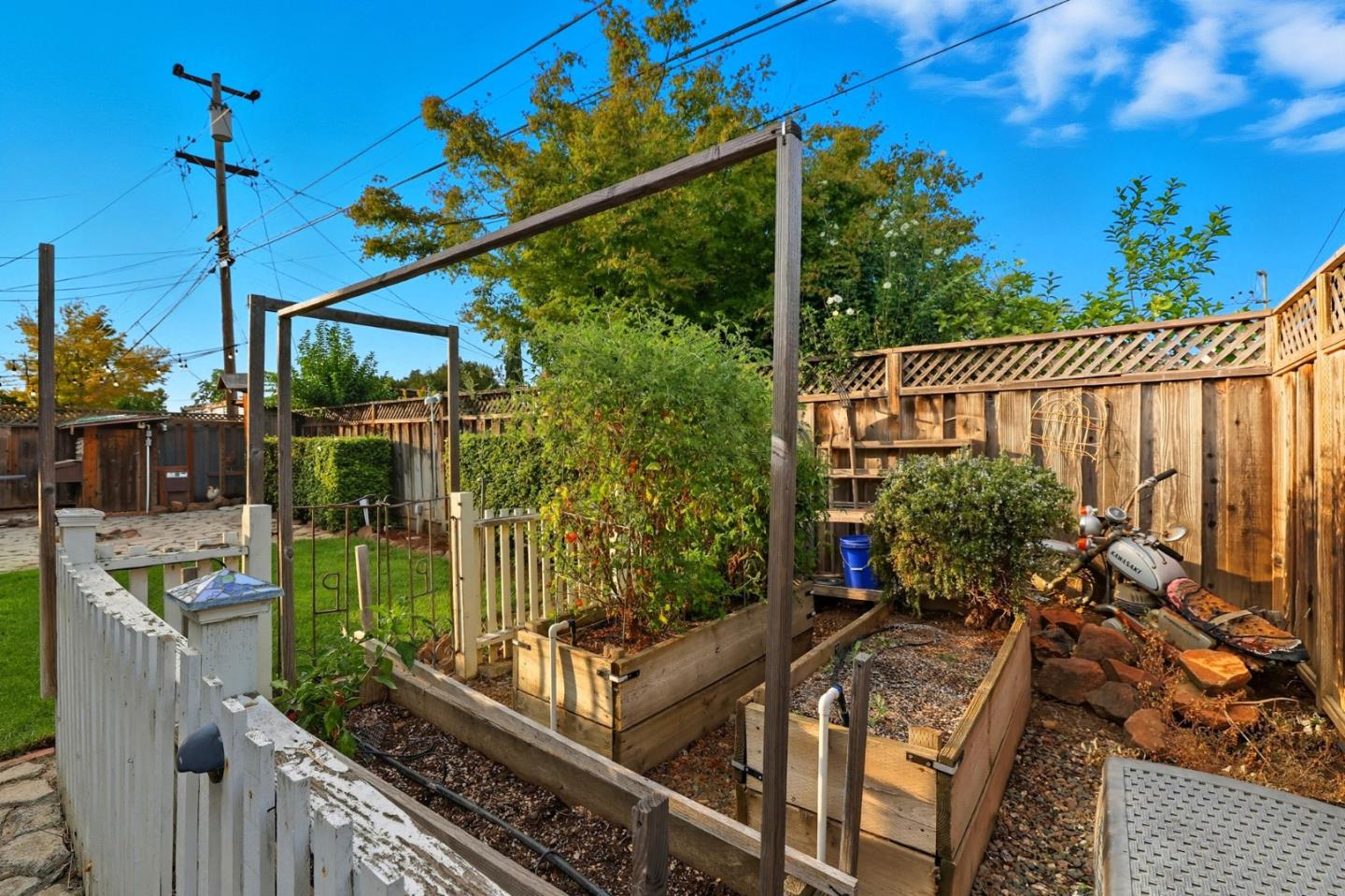 Detail Gallery Image 36 of 38 For 221 Seabiscuit Dr, San Jose,  CA 95111 - 3 Beds | 2 Baths