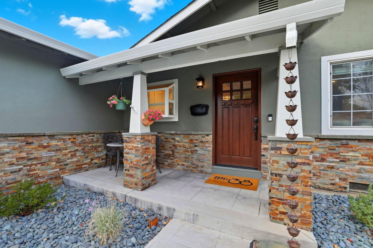 Detail Gallery Image 5 of 38 For 221 Seabiscuit Dr, San Jose,  CA 95111 - 3 Beds | 2 Baths