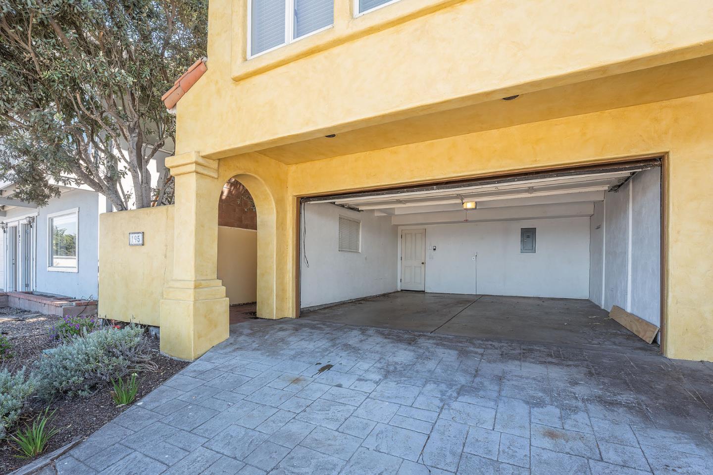 Detail Gallery Image 19 of 20 For Ocean View Blvd,  Pacific Grove,  CA 93950 - 2 Beds | 1/1 Baths