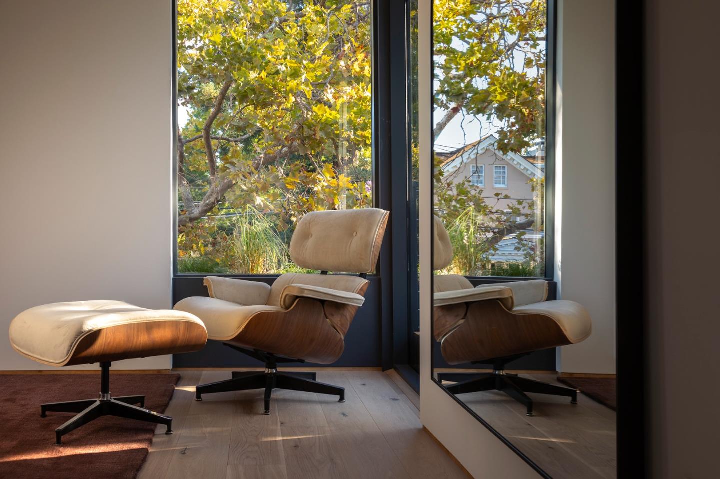 Detail Gallery Image 10 of 32 For 1480 Bryant St, Palo Alto,  CA 94301 - 5 Beds | 5/2 Baths